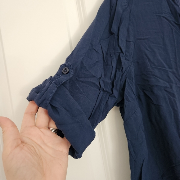 Torrid Size 00 Navy Harper Challis Blouse - Picture 2 of 7